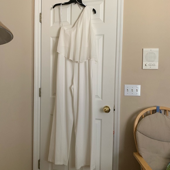 Calvin Klein One Shoulder Chiffon Jumpsuit Sz6 NWT - Picture 6 of 8